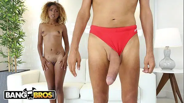 Porno forte tio mega dotado rasgando sobrinha negra