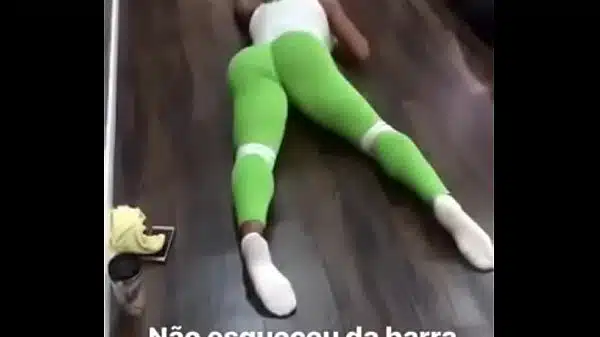 Raissa oliveira na mansão maromba