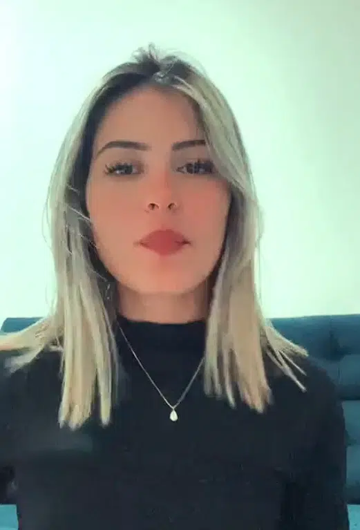 Larissa Escobar transando fazendo sexo anal de quatro dando cuzinho