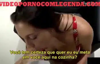 Sexo com minha madrasta tesuda jogando pornografia legendada